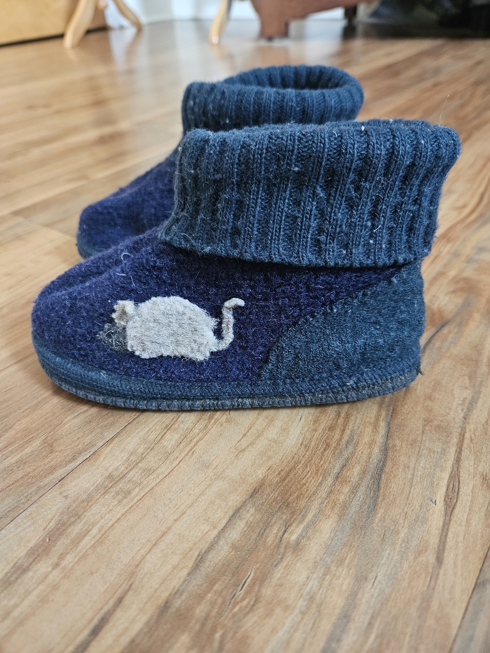Blue Wool Cat Slippers with Cuffed Ankle